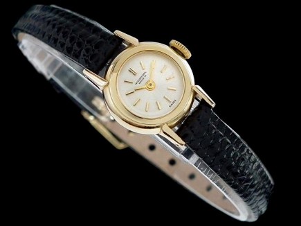 IWC Schaffhausen 18ct gold ladies vintage watch – c1955